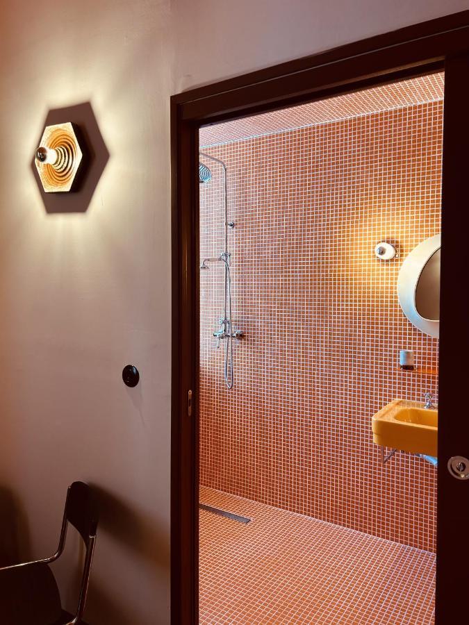 Hotel Present - Entree Autonome, Reception En Ligne - Encore Mieux Arles Exterior photo