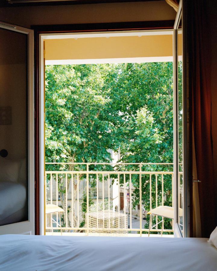 Hotel Present - Entree Autonome, Reception En Ligne - Encore Mieux Arles Exterior photo